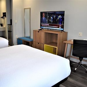 Queen Room Hearing Accesible
